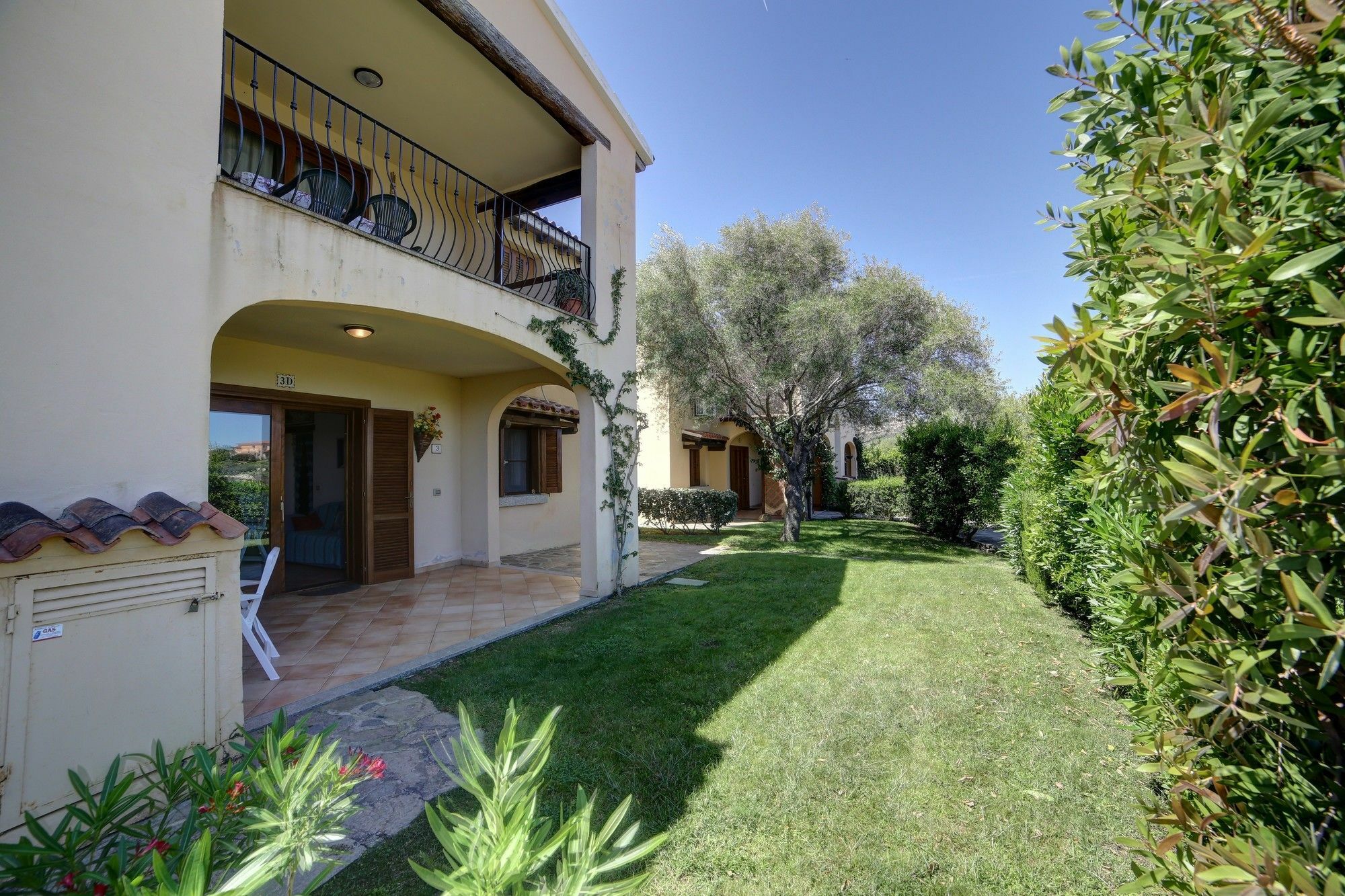 Delia Apartments San Teodoro  Bagian luar foto